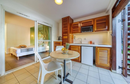 L'Ermitage-les-Bains Apartment | Residence Tropic Appart'hotel