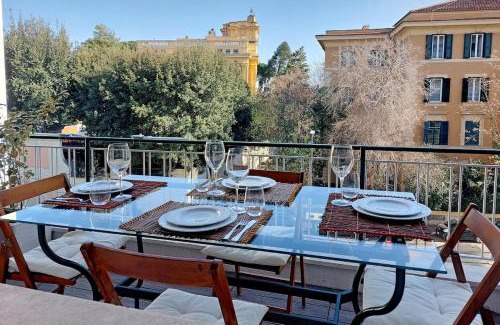 Quartiere XVII Trieste Apartment | RESIDENZA BELVEDERE LuxuryAparment-Pool&Balcony-JACUZZi-AirCond-Wifi