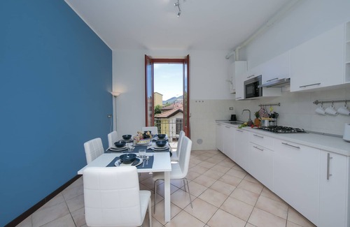 Luino Apartment | Residenza Oleandro Lake View Luino Center