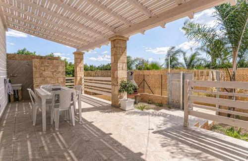 Torre San Giovanni Villa | Resort Almaredamarra con piscina e idromassaggio sul mare