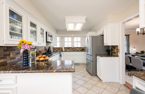 Atascocita House | Resort Escape: Heated Pool, Outdoor Kitchen & Games
