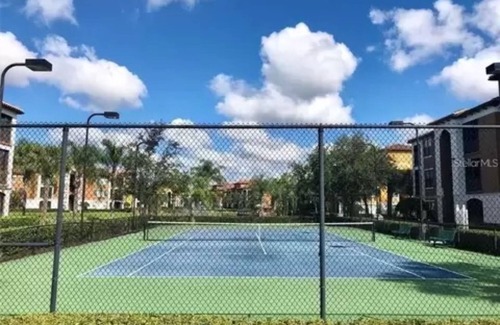 Sarasota Condo | Resort like 1 BR 1st floor condo, great for a relaxing getaway. close to beaches