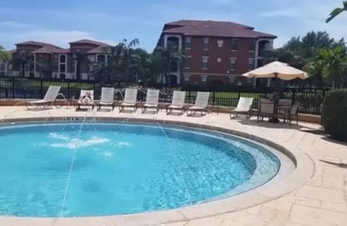 Sarasota Condo | Resort like 1 BR 1st floor condo, great for a relaxing getaway. close to beaches
