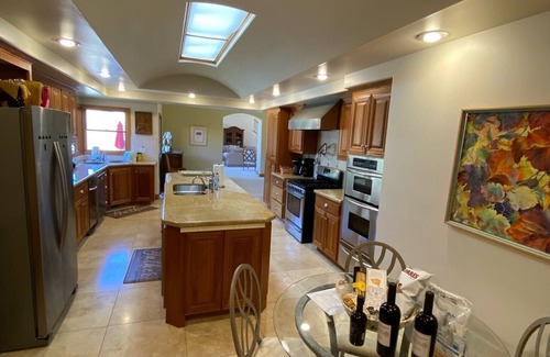 Pope Valley House | Resplendent Villa Retreat in the Wine Country