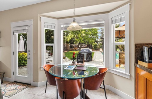 Columbia House | Rest, Relax, Rejuvenate!