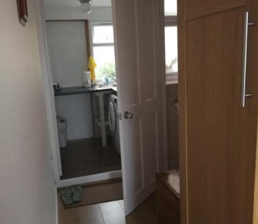 Ashford House | Rest room near to Heathrow Airport