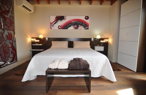 Sant Mateu House | Restaurant & Rooms Cabrit