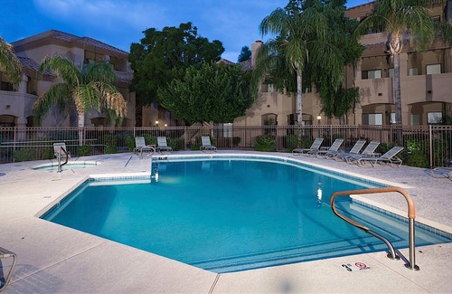 North Scottsdale Condo | Restful 1 BR by Casago
