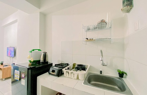 Gunung Putri Apartment | Restful and Homey Studio Gunung Putri Square Apartment