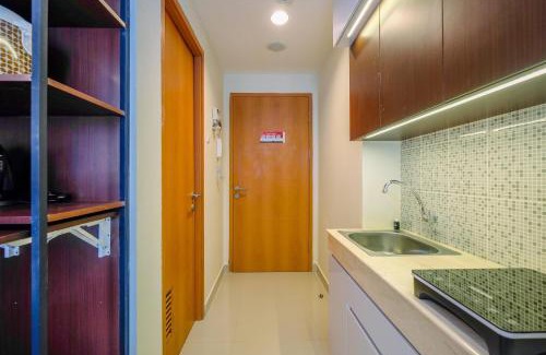 Pondokcina Apartment | Restful and Tidy Studio at Evenciio Margonda Apartment By Travelio