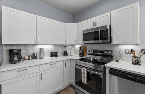 Denver Heights Cottage | Retreat to a Brand-new Downtown Home 4br/3ba!