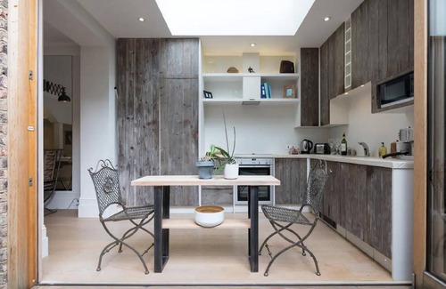 Chelsea Riverside Apartment | Retreat to a Stylish 1 Bedroom Flat in Chelsea