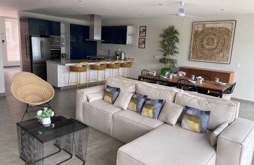 San Juan Cosala House | Retreat to our family-friendly vacation home at Chapala Lake