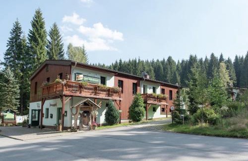 Jagersgrun Apartment | Retreat with Sauna, Hot Tub, cleaning included