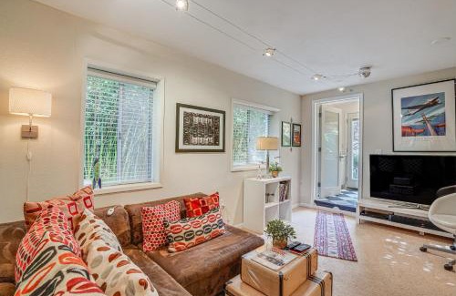 El Sobrante Apartment | Retro El Sobrante Apartment Near San Francisco!