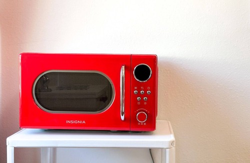 Coalinga House | Retro Rhythm Hideaway