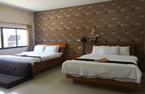 Damnoen Saduak Hotel | Reurn Thai Resort Ratchaburi