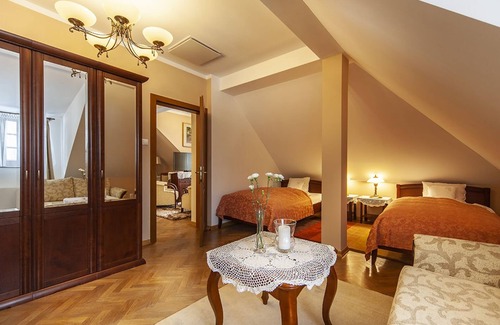 Belchatow Hotel | Rezydencja Dwór Polski