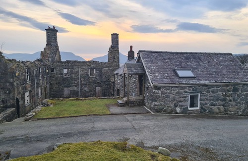 Bronaber Cottage | Rhiw Goch Inn Holiday Home