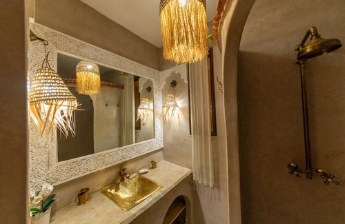 Bab Taghzout House | Riad 7 Saints Marrakechnn