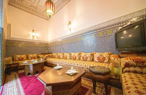 Layoun House | Riad Baba