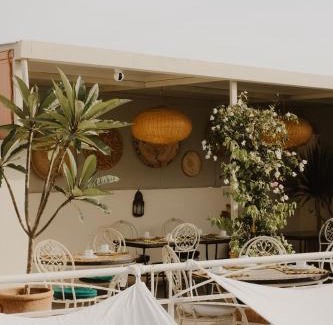 Sidi Ben Slimane El Jazouli House | Riad Dar Blanche & Spa