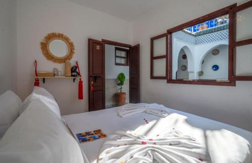 Medina House | Riad Les Dunes And SPA