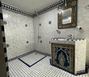R'habet Zbib House | Riad Ranya