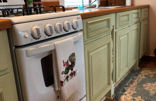 Huntsville Cottage | Ribbon Ridge Schoolhouse