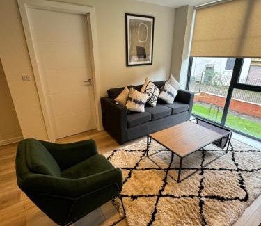 Everton Apartment | Richmond Row by L3 Apartments