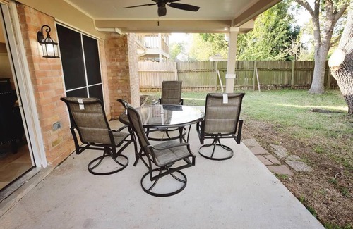 Pecan Grove House | Richmond, Sugarland, Rosenburg, Katy West Houston - Lansdowne