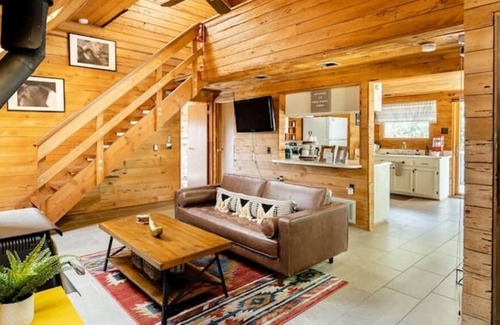 Pauma Valley Cabin | Ridge Pointe Cabin an escape atop Palomar Mountain