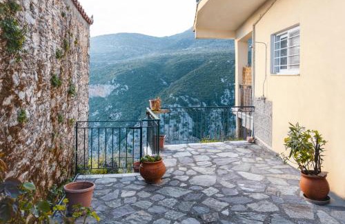 Pigadia Apartment | Ridomo Canyon Apartment