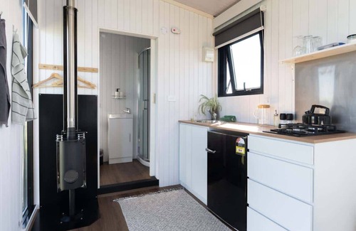 Burnham House | Riesling Cabin by Tiny Away