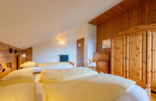 Livinallongo del Col di Lana Cabin | Rifugio Bec de Roces