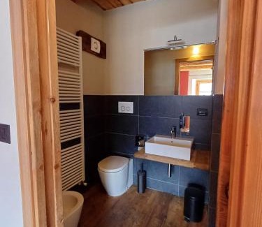 Acceglio Hotel | Rifugio di çhiappera