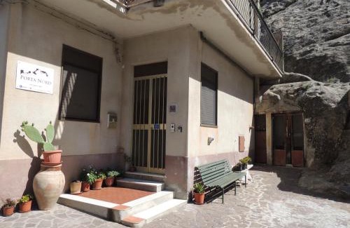 Sperlinga House | Rifugio Porta Nord