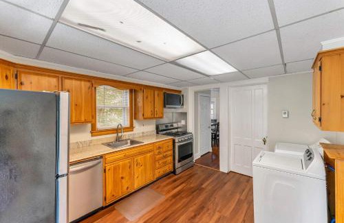 Oneonta House | Right Field All Star Baseball Rentals