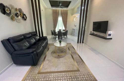 Peringat House | Rihays Palace Homestay Ketereh