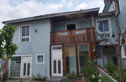 Lauchhammer Apartment | Rim Ferienwohnung in Lauchhammer mit Balkon