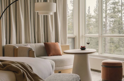 Banff Resort | Rimrock Banff, Emblems Collection