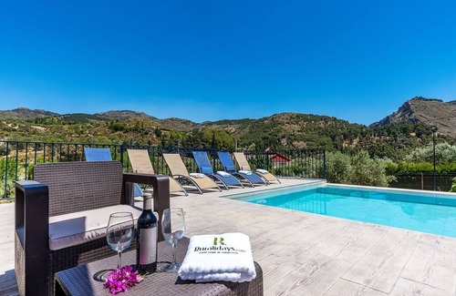 Quentar Villa | Rincón de Elena Quéntar by Ruralidays