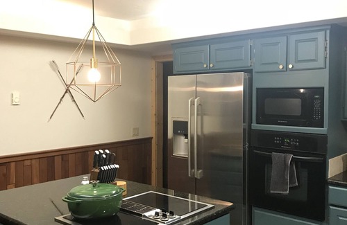 Rio Vista Estates House | Rio Rainbow Cabin. Riverfront Gold Medal Waters.Wolf Creek Ski.Mid Century