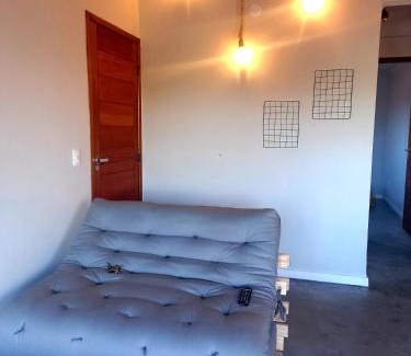 Itaipuacu House | RiqueHouse: Hidro, churrasqueira a 500 m da praia