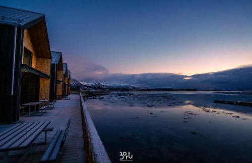 Risøyhamn Apartment | Risøyhamn Sjøhus AS