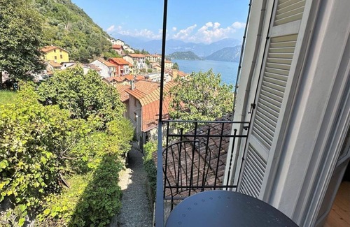 Colonno House | Riva House Colonno - Lake Como