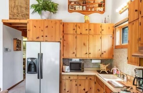 Kankakee Apartment | River ßARN 》Quaint, Refined, Elegant