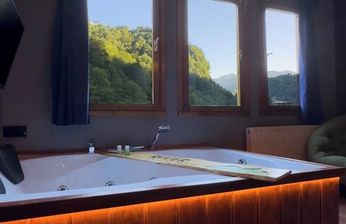 Ayder Hotel | RIVER DELUXE ÇAMLIHEMŞİN