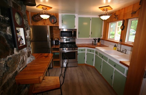 Verlot Cabin | River Front on the South Fork of The Stillaguamish River