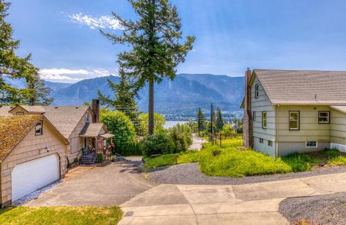 Stevenson House | River Gorge View